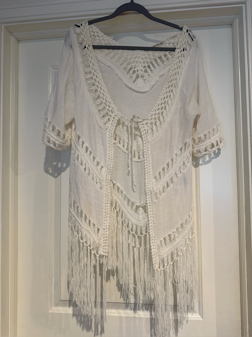 Hippie Laundry Boho Crochet Fringe Kimono cover-up  in Off-White tie-front sz M